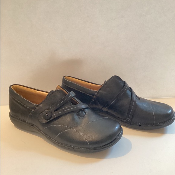 Women’s Clark’s Artisan Unstructured shoes - Picture 3 of 8